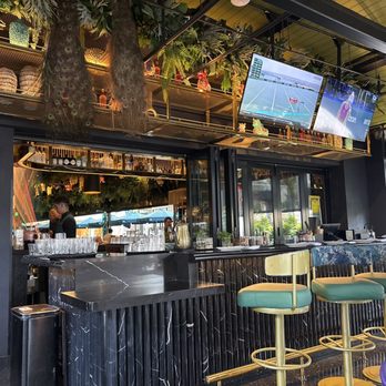 Ceviche 105 - Outside bar - Peruvian Near Me - Boca Raton, Florida