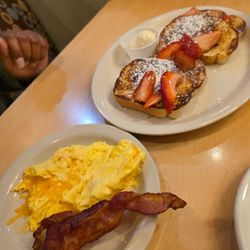 Village Inn
