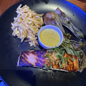 Oceana Coastal Kitchen - Miso Salmon. Needs better miso and get rid of that curry butter sauce! - Sushi Bars Near Me - San Diego, California Oceana Coastal Kitchen - Miso Salmon. Needs better miso and get rid of that curry butter sauce! - Sushi Bars Near Me - San Diego, California