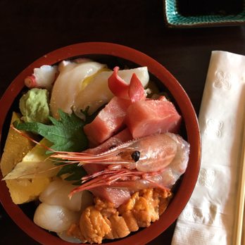 Hachi Sushi - Deluxe Chirashi ($27) - Japanese Near Me - Fort Lee, New Jersey