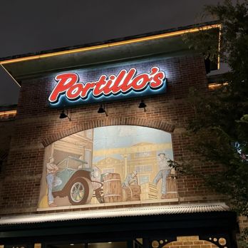 PORTILLO’S CHICAGO - CANAL AND TAYLOR - Updated March 2026 - 948 Photos ...