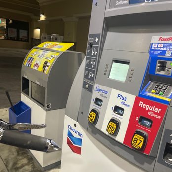 Chevron - Pump #11 . - Gas Stations Near Me - Menifee, California