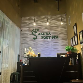 Sakura Foot Massage - Front room before massage area - Reflexology Near Me - Sunrise, Florida Sakura Foot Massage - Front room before massage area - Reflexology Near Me - Sunrise, Florida