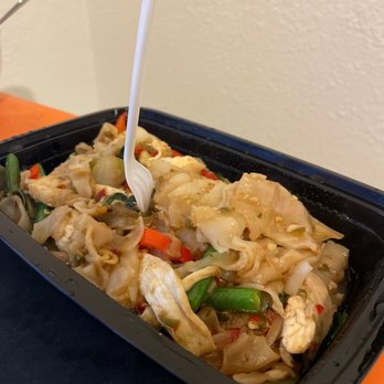 Thai Canteen - 27 Pad Kee Mao (Drunken Noodles) - Thai Near Me - Davis, California Thai Canteen - 27 Pad Kee Mao (Drunken Noodles) - Thai Near Me - Davis, California