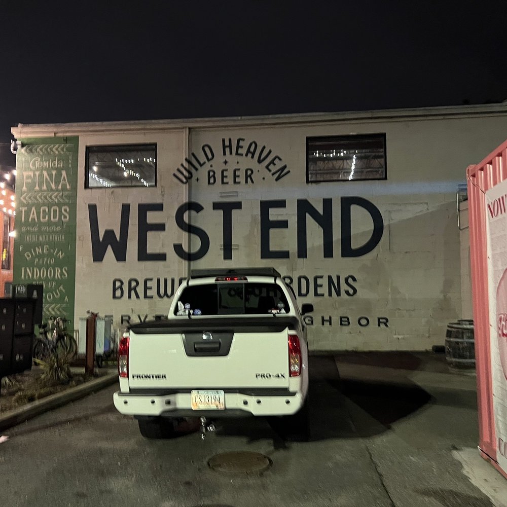 Lee + White - Cool vendor signs - Breweries Near Me - Atlanta, Georgia Lee + White - Cool vendor signs - Breweries Near Me - Atlanta, Georgia