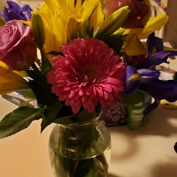 Village Florist - Florists Near Me - Flushing, Michigan Village Florist - Florists Near Me - Flushing, Michigan
