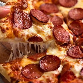 Overland Trail Middle School - Good pizza - Middle Schools & High Schools Near Me - Brighton, Colorado