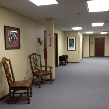 Vero Voce - Vero Voce School of Visual & Performing Arts hallway - Performing Arts Near Me - St Charles, Illinois