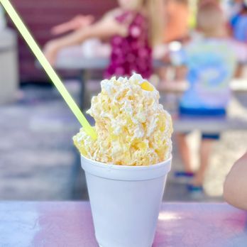 Snoasis - Small mango with cream - Ice Cream & Frozen Yogurt Near Me - Eagle Mountain, Utah