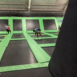 Hoopla's Xtreme - Dodgeball
