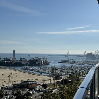Shoreline Gateway - Apartments Near Me - Long Beach, California