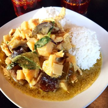 Thai Curry Simple - Green curry with chicken - Thai Near Me - Seattle, Washington Thai Curry Simple - Green curry with chicken - Thai Near Me - Seattle, Washington