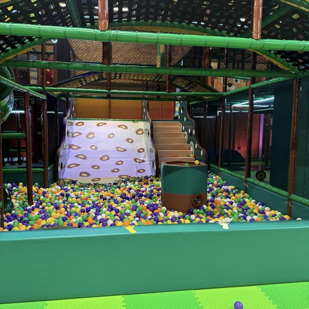 Recess Play Centers - Slide and ball pit - Indoor Playcenter Near Me - Silver Spring, Maryland Recess Play Centers - Slide and ball pit - Indoor Playcenter Near Me - Silver Spring, Maryland