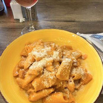 Tutti Da Gio - Pasta alla Vodka - Sicilian Near Me - Hendersonville, Tennessee Tutti Da Gio - Pasta alla Vodka - Sicilian Near Me - Hendersonville, Tennessee