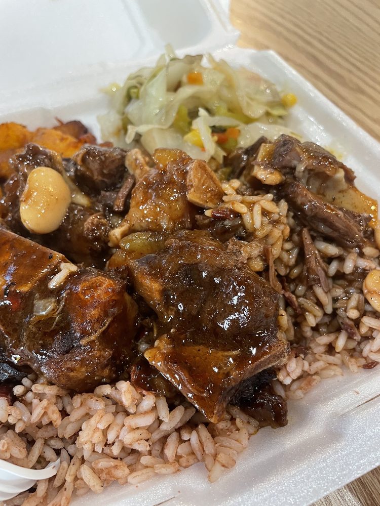 Mama's Caribbean Grill