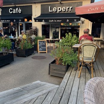 Café Le perr - Outside eating area - Italian Near Me - Kastrup, 84