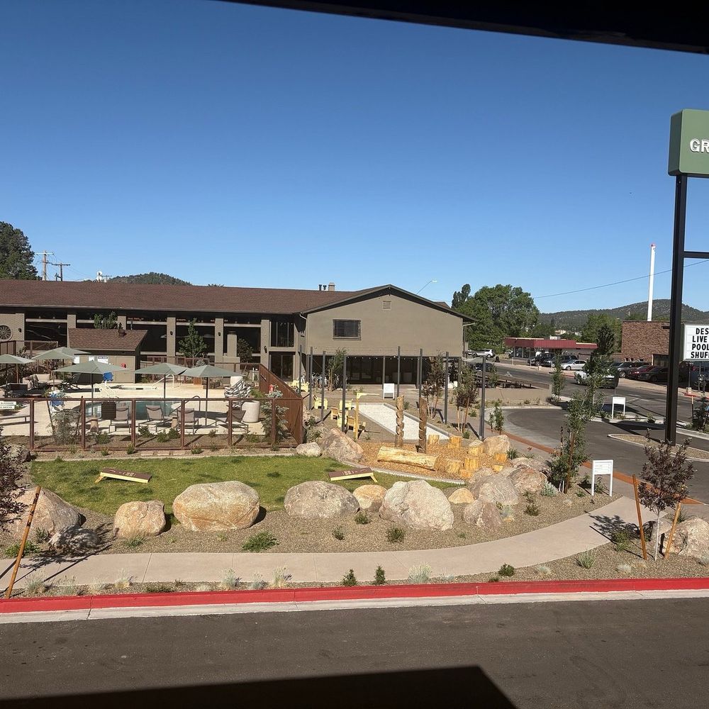Trailborn Grand Canyon - Exterior - Hotels Near Me - Williams, Arizona