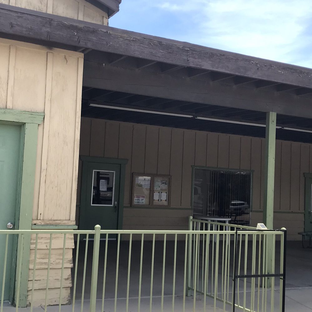 Lone Wolf Colony - Self Storage Near Me - Apple Valley, California