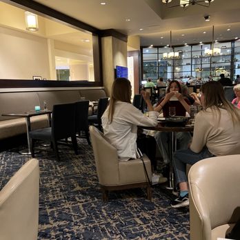 Sheraton Club Lounge - Wine bar, lounge in the Grand Sheraton. it's a nice hotel and a great location. - Lounges Near Me - Seattle, Washington Sheraton Club Lounge - Wine bar, lounge in the Grand Sheraton. it's a nice hotel and a great location. - Lounges Near Me - Seattle, Washington