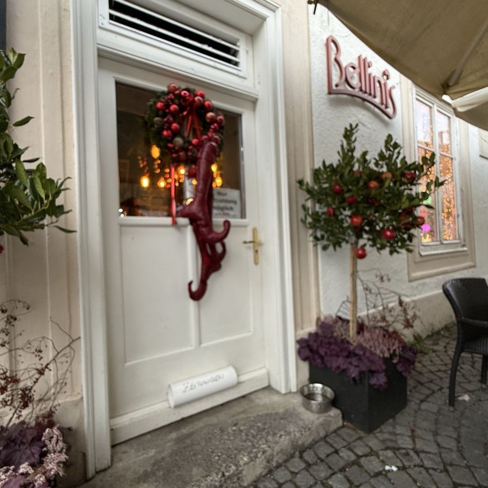 Bellinis - Front door - Bars Near Me - Salzburg, 5 Bellinis - Front door - Bars Near Me - Salzburg, 5