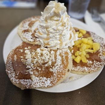 Eggs 'n Things - Waikiki Beach Eggspress - Hawian pancakes - Breakfast & Brunch Near Me - Honolulu, Hawaii