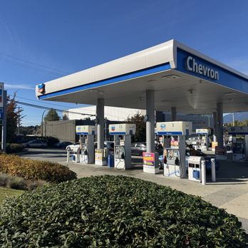 Chevron - Pumps~ - Gas Stations Near Me - Vancouver, British Columbia