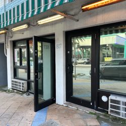 Corleone's Famous New York Pizza and Gyros - Outside