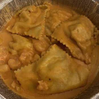 Il Farro - Sad lobster ravioli (Ravioli d'Aragosta e Granchio). 4 pc of 3x3" ravioli with dime sized shrimp & scallops. - Italian Near Me - Newport Beach, California Il Farro - Sad lobster ravioli (Ravioli d'Aragosta e Granchio). 4 pc of 3x3" ravioli with dime sized shrimp & scallops. - Italian Near Me - Newport Beach, California