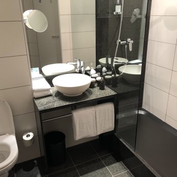Motel One - Hotels Near Me - Edinburgh, EDH