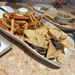 Comuna Cantina - Chip board