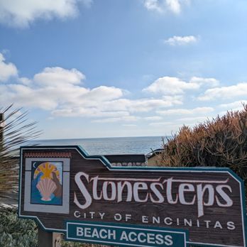 Stonesteps Beach - Beaches Near Me - Encinitas, California