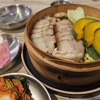 Moobongri - Steamed pork belly (Sm) - Korean Near Me - Irvine, California