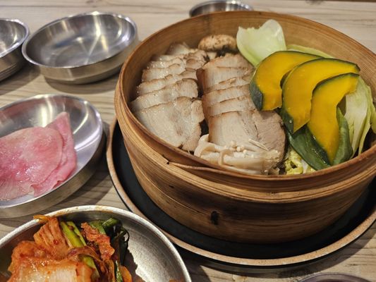 Moobongri Soondae Irvine Barranca (무봉리 순대국 얼바인 바랑카) by null