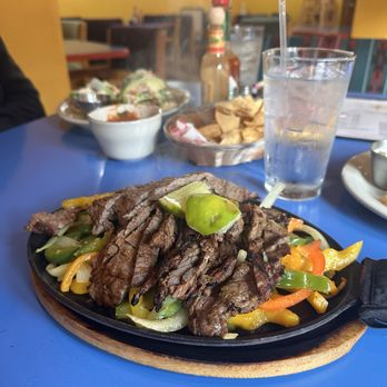 Torogoz Restaurant - Fajitas - Salvadoran Near Me - Santa Fe, New Mexico