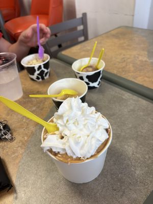 Old Milford Parlor : Ice Cream & Cookie Dough