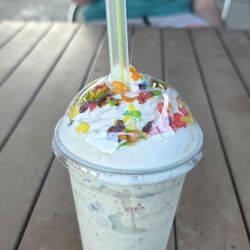 Leakey Sweet Spot - Fruity pebbles shake