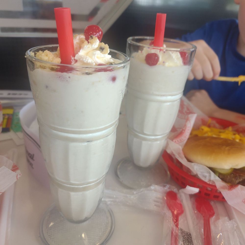 Steak ’n Shake - Shakes - Burgers Near Me - Boardman, Ohio Steak ’n Shake - Shakes - Burgers Near Me - Boardman, Ohio