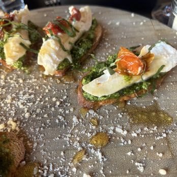 Dorsia - Burrata Bruschetta - Italian Near Me - Milwaukee, Wisconsin