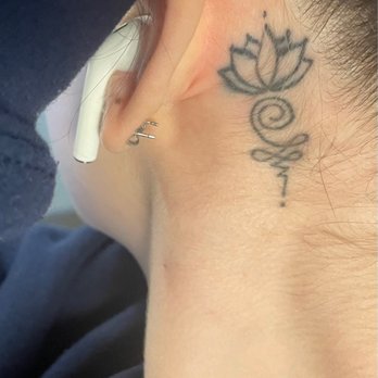 Buzz Buzz Tattoo - Tattoo Near Me - Austin, Texas