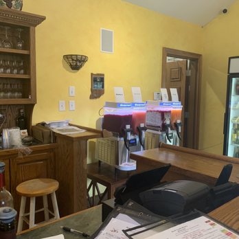 Buck Creek Winery - Wine slushees - Wineries Near Me - Indianapolis, Indiana