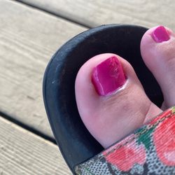 Diva Nails - Not even one hour :(