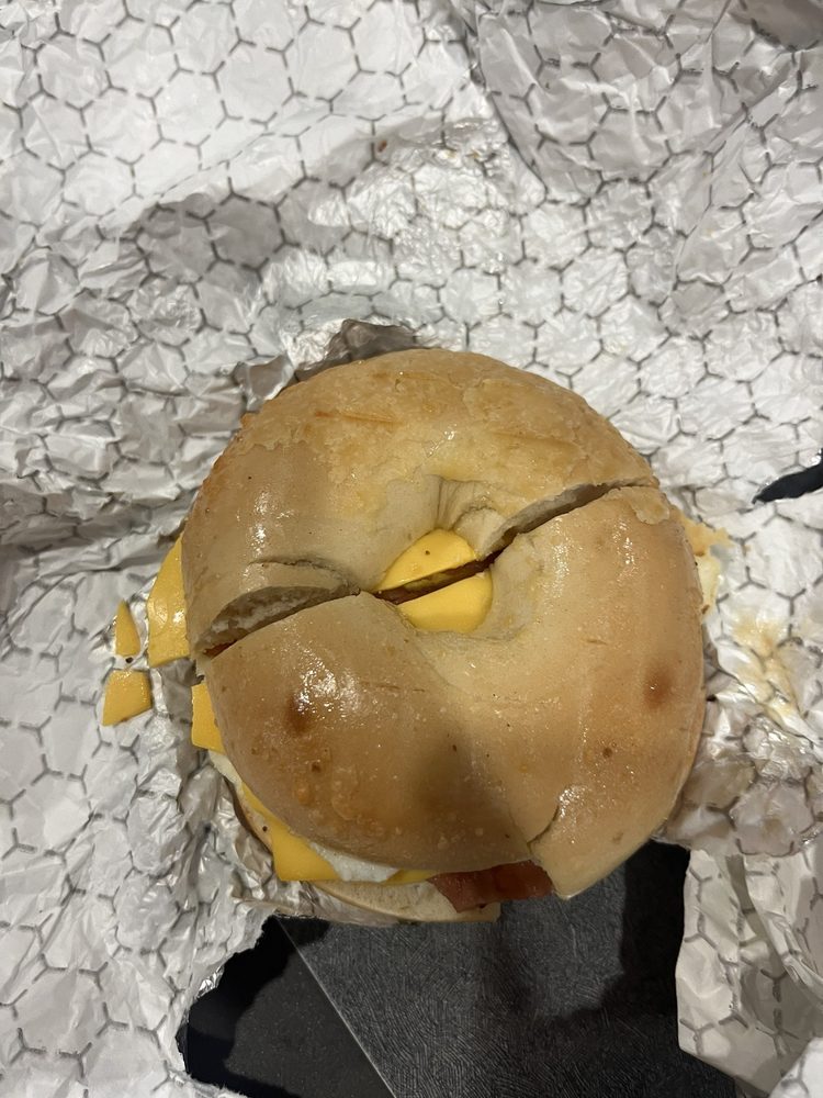 EINSTEIN BROS. BAGELS Updated April 2024 28 Photos & 59 Reviews