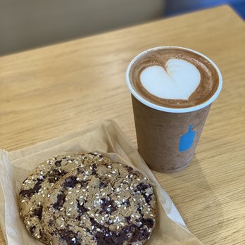 Blue Bottle Coffee - Pacific Heights - Cookies + latte - Coffee & Tea Near Me - San Francisco, California Blue Bottle Coffee - Pacific Heights - Cookies + latte - Coffee & Tea Near Me - San Francisco, California