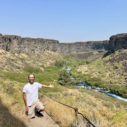 Earl M Hardy Box Canyon Springs Nature Preserve - Scenic setting hiking to Box Canyon Springs waterfall.