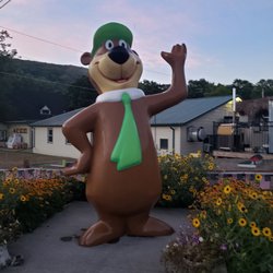 Yogi Bear's Jellystone Park - Yogi Bear's Jellystone Park