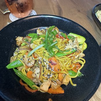 30hop - Chicken noodles - Beer Bar Near Me - Lee's Summit, Missouri