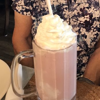 Kona Brewing - Strawberry shake - Pubs Near Me - Honolulu, Hawaii Kona Brewing - Strawberry shake - Pubs Near Me - Honolulu, Hawaii