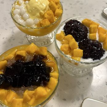Mango Mango Dessert - Various mango desserts with red bean, rice balls, and shaved ice - Desserts Near Me - Orlando, Florida Mango Mango Dessert - Various mango desserts with red bean, rice balls, and shaved ice - Desserts Near Me - Orlando, Florida