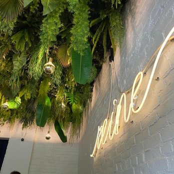 Reyna on King - Tapas Bars Near Me - Toronto, Ontario