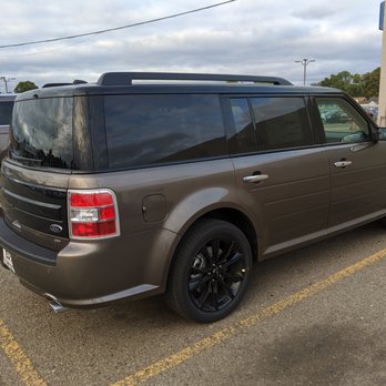 Pat Milliken Ford - I love the ugliness and smooth ride of this vehicle. :) And the two-tone color is the deal-maker for me. - Car Dealers Near Me - Redford, Michigan